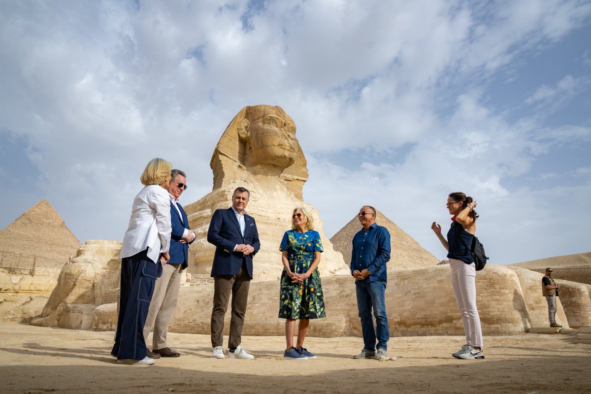 What a great way to start the day, I was fortunate to visit the magnificent pyramids of Giza.