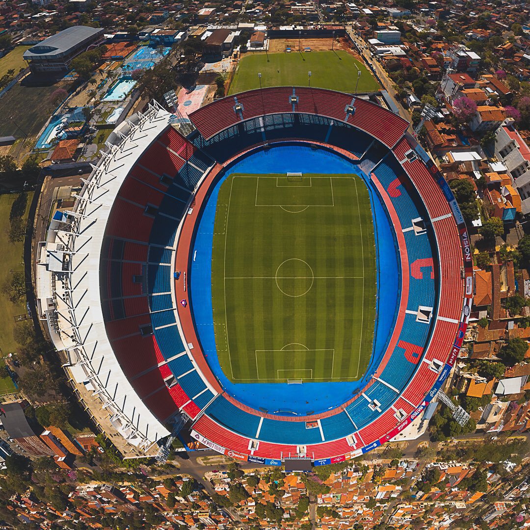 FutbolRomantics's tweet photo. Estadio General Pablo Rojas, the home of Paraguayan giants Cerro Porteño. 💙❤️ 

Asunción, Paraguay. 📍🇵��� https://t.co/vN8BuRh3wE