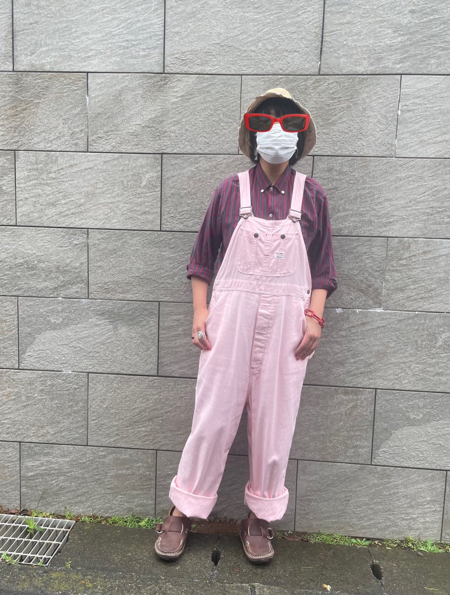 yumi220218's tweet image. 職場で貰った。

自分もコレクター癖あるから「食べるの手伝って〜」は二つ返事でオッケー！

久しぶりだよ。
ビックリマンチョコ。

トースターで焼いてみたらめっちゃ美味しい！

他にオススメの食べ方ってある？

＃BIGMAC ピンクオーバーオール
＃70sヴィンテージシャツ
＃toogood 
＃ユケテン