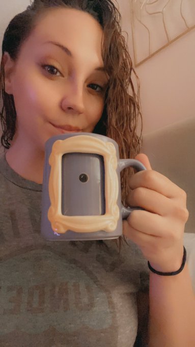 Good Morning 😘☀️☕️ https://t.co/fp7PFTa3Nz<a href="/tag/converse"class="tags"><span>#converse</span></a><a href="/tag/thatbooty"class="tags"><span>#thatbooty</span></a><a href="/tag/foxxxbooty"class="tags"><span>#foxxxbooty</span></a>