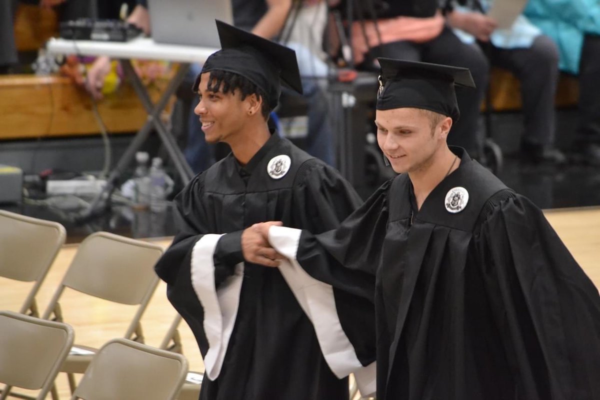 edwardss18's tweet photo. What an awesome Graduation night at Western High School. Proud of the Class of 2023! #PantherPride https://t.co/vmTfis1ara