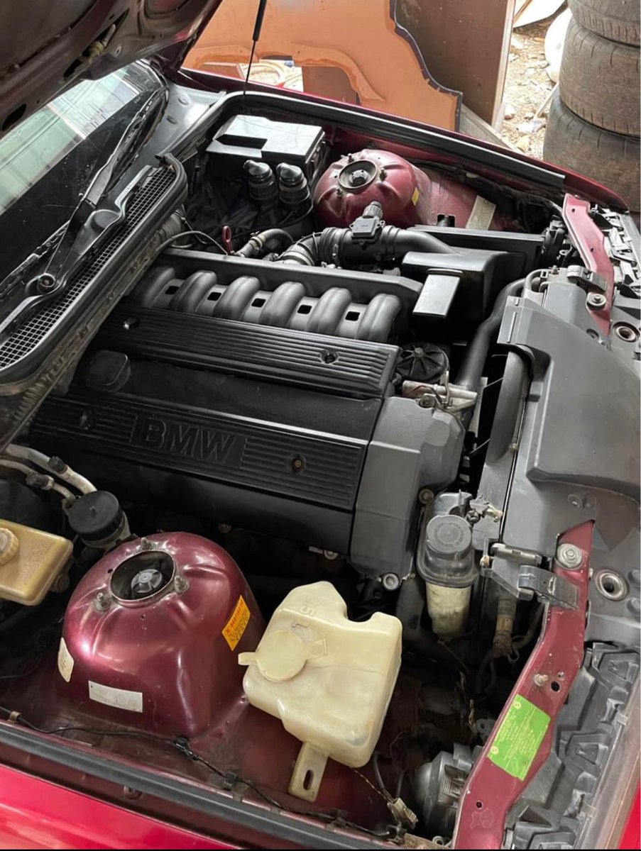 MasMasBiassaa's tweet photo. DIJUAL DARIPADA GADIJUAL

BMW E36 320i AT

~ Long Spec ~
Spek:
1. Warna merah metallic (sesuai STNK)
2. Pajak minus 2021
3. Mesin gahar dan bertenaga, karakter 6 silinder
4. Mesin sangat halus. Karakternya tenang, no pincang

#TitipJual https://t.co/zj3U9FBmuL