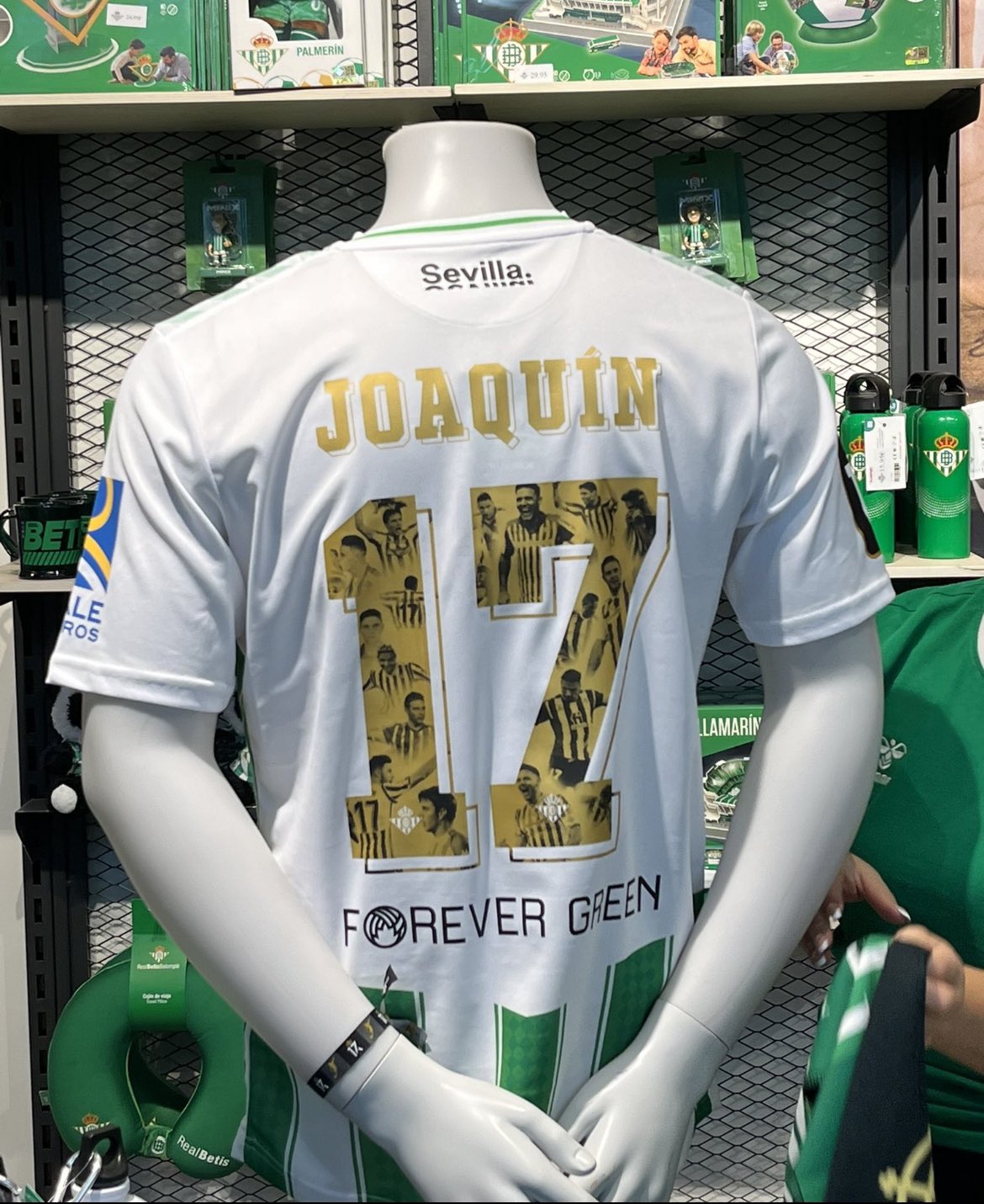 𝙎𝙞𝙚𝙢𝙥𝙧𝙚 𝙁𝙪𝙚𝙧𝙩𝙚 on Twitter: HORA | 🟢 Así la camiseta que lleven los jugadores, en el partido homenaje de nuestro capitán Joaquín Sánchez el 6 de Junio. 𝐓𝐇𝐄 𝐋𝐀𝐒𝐓