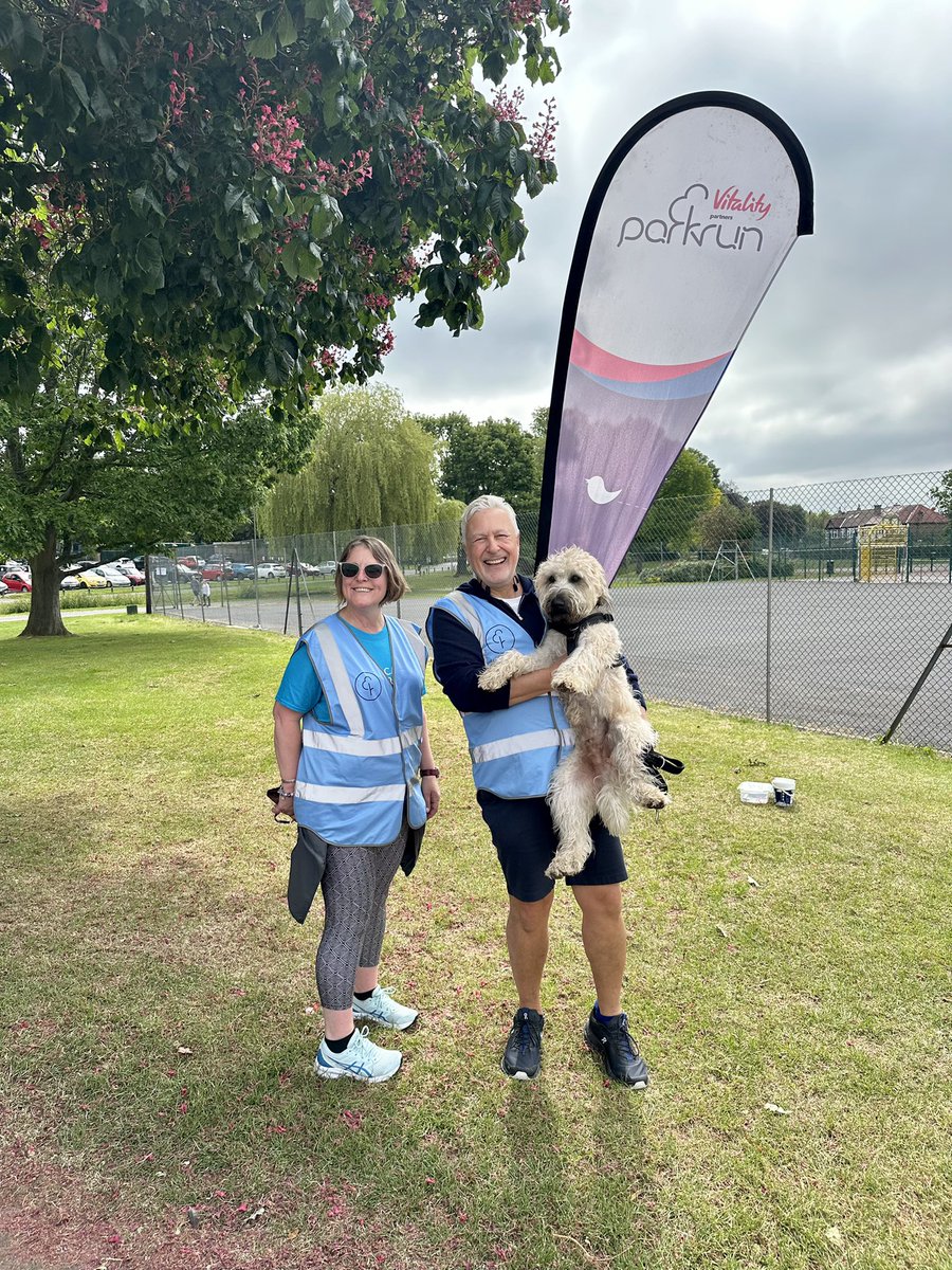 ValerieBarlow6's tweet photo. Loved being #parkwalker at @oakhillparkrun -Iโm very grateful for #community #friendship #encouragement ๐๐งก https://t.co/N1eaPmuIzB