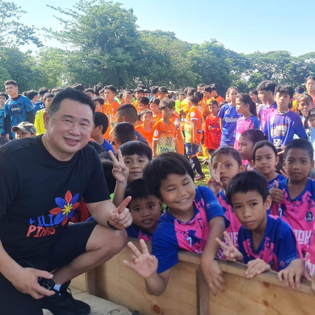 philippine-wnt-on-twitter-filipinas-team-manager-jeff-cheng-with