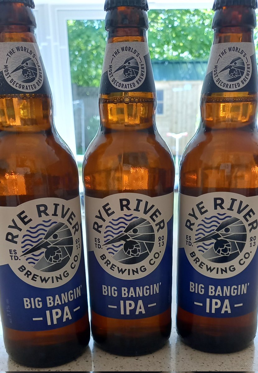 Some #BigBanginIpa for later a 7.1% #craftbeer made by @ryeriverbrewing one of my favourite brews on a hot day cheers everyone #DrinkIrish #supportcraftbeer