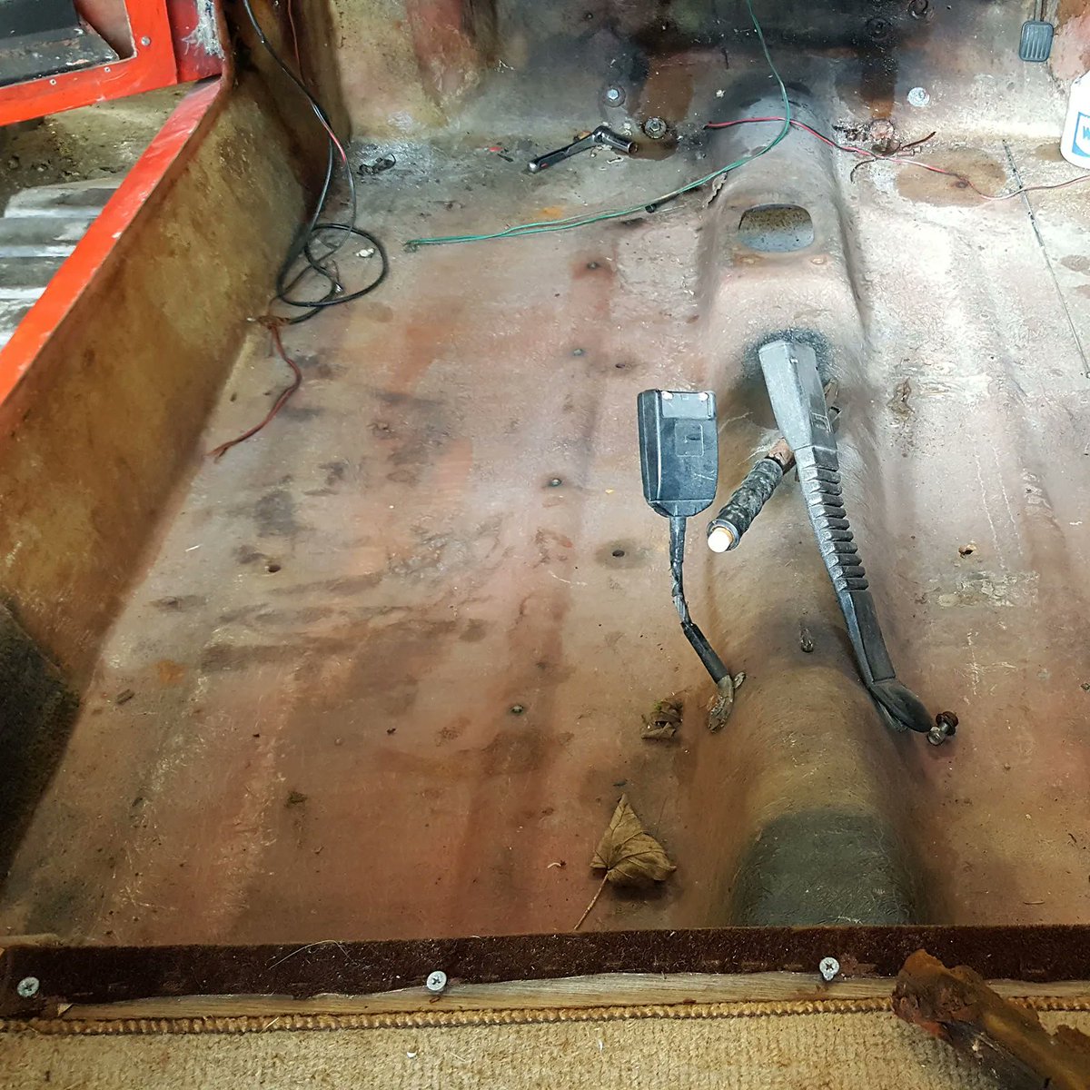 70sResto's tweet image. The rear of the Midas MkII is in need of some attention, but we're up for the challenge. 💪 #MiniMidas #CarRestoration #ClassicCar #ClassicCarRestoration #AutoRestoration #CarEnthusiast #CarCommunity #MidasMkII #CarRebuild #VintageCar #ClassicMini #ClassicCarsUK #GarageLife