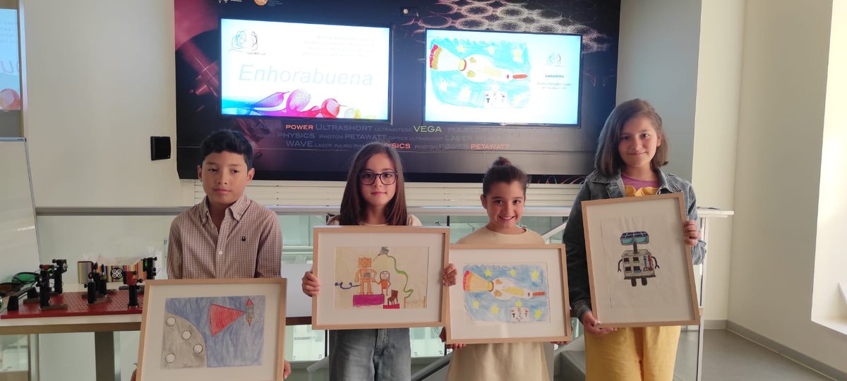 clpu_icts's tweet photo. #ICTSNews Hoy hemos celebrado la entrega de premios de nuestro concurso de Dibujo Garabalux! Los ganadores y finalistas han visitado las instalaciones y les hemos preparado un pequeño taller en honor al @DIL_SPAIN. Enhorabuena! https://t.co/pi1YK5TClP