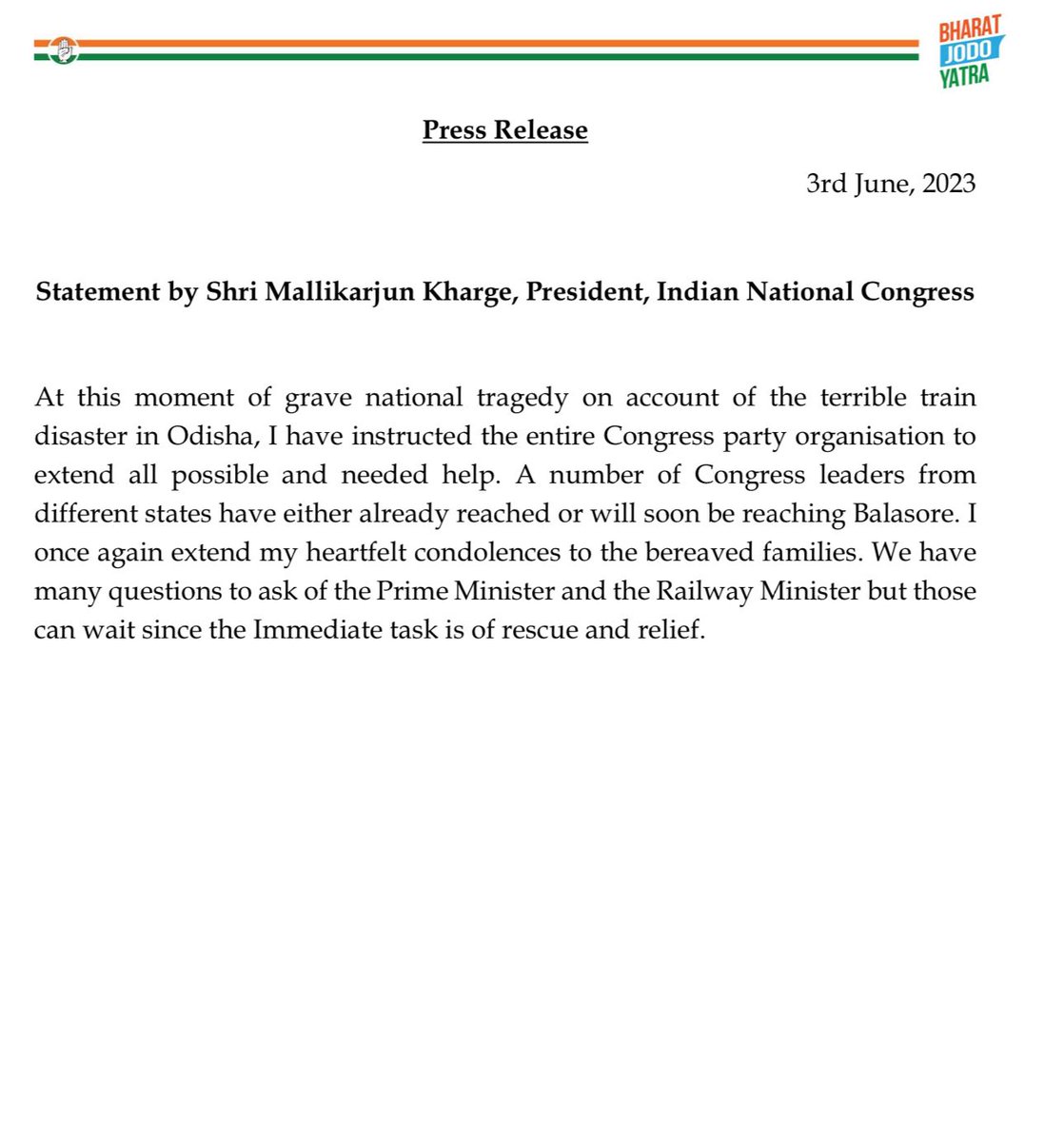 @SevadalMB @AshwiniVaishnaw Congress President Mallikarjun Kharge expresses grief over the Balasore train tragedy in Odisha & instructed the party to be ready for any kind of help.
Over 200 people have died in the mishap.
RIP😭🇮🇳
@kharge @INCIndia @RahulGandhi 
#balasoreaccident #TrainAccident