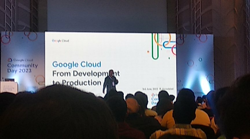 __ms_20's tweet image. #GDGCloudAhm #GCCDAhm23 #GoogleCloudCommunityDay @GDGCloudAhm
 The main part of the meet starts 😃