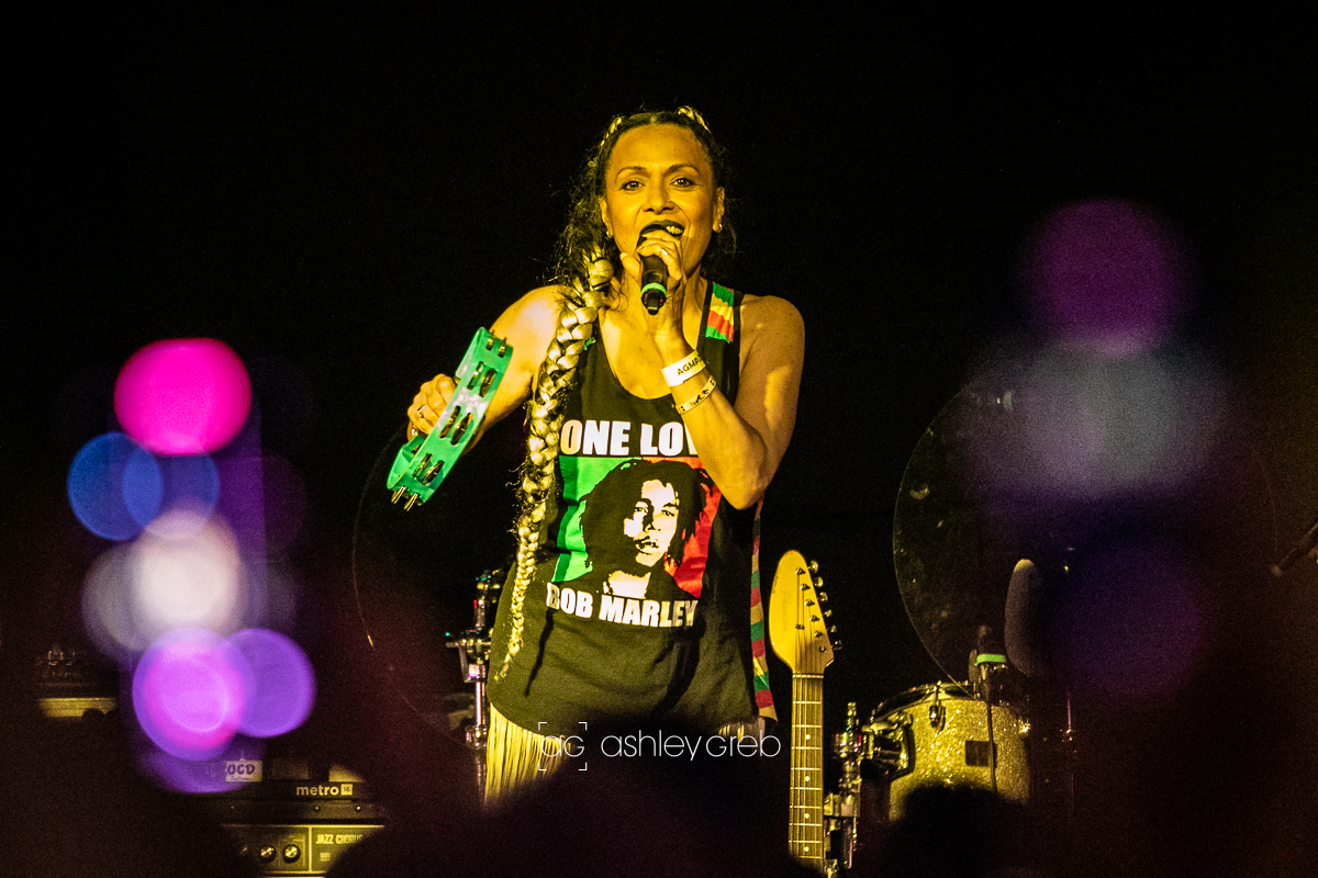 Lovely bonus last night, seeing Bow Wow Wow for the first time.

@AnnabellaLwin2
@LeedsBeckettSU - 02.06.23  

#annabellalwin #myantmyantaye #bowwowwow #singer #songwriter #leeds #LeedsBeckettUniversity #studentunion