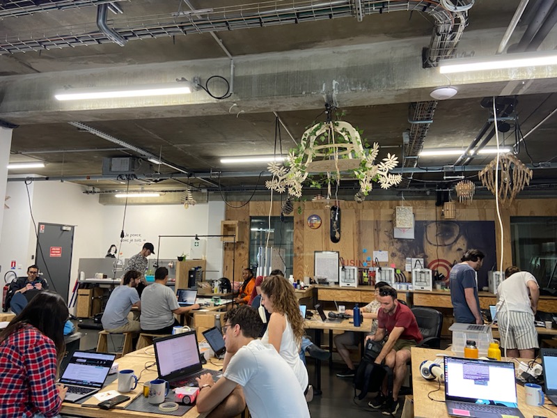 Inria_Bordeaux's tweet image. #hack1robo c&apos;est tout le week-end à @capsciences ! Rendez-vous dimanche à 15h pour voir les restitutions de ce hackathon sur l&apos;#IA et les #robots !