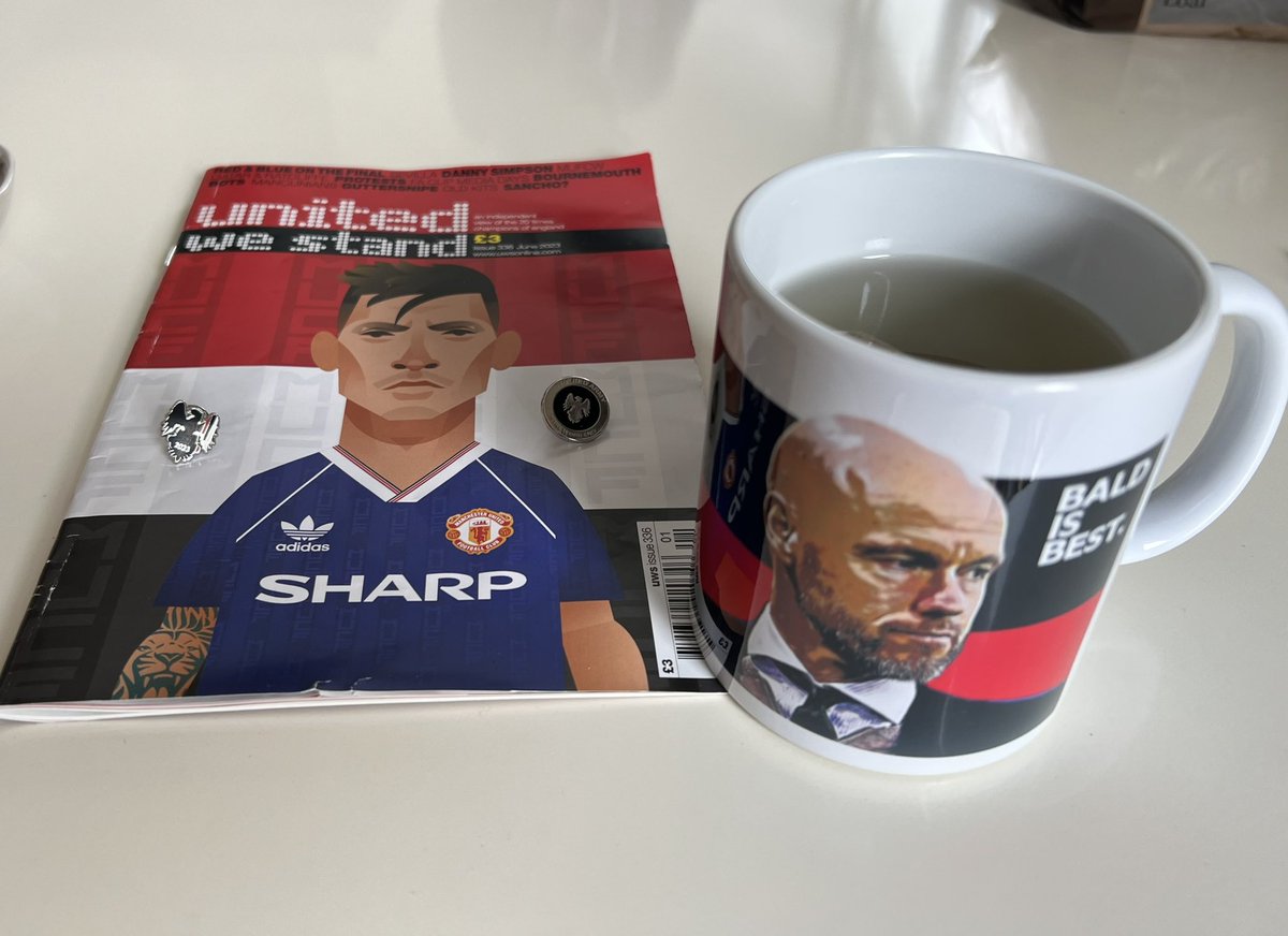 TobyP72's tweet photo. Match day - Wembley bound Reds #baldisbest @UWSmag @AlternativeMUFC https://t.co/jiKmO3ghN7