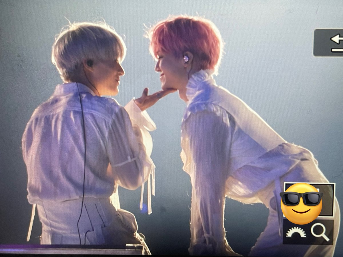 JNJMEnt's tweet photo. MAU NANGIS NOMIN 😭 -JNJM CTTO https://t.co/mVldDZ3z4f
