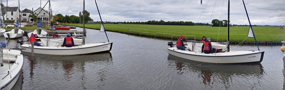 Google Photos created this nice panorama from #JSail, with the little glitch that @SandraParsick, <a href="/TanteMara81/">Goldweib 💛</a>, myself and our boat appear twice. ⛵