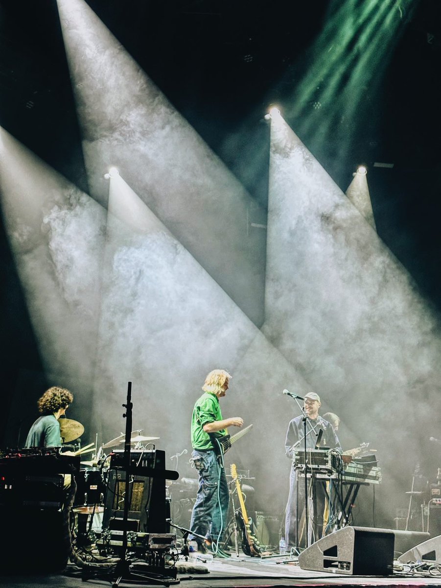 Makeness tweet media