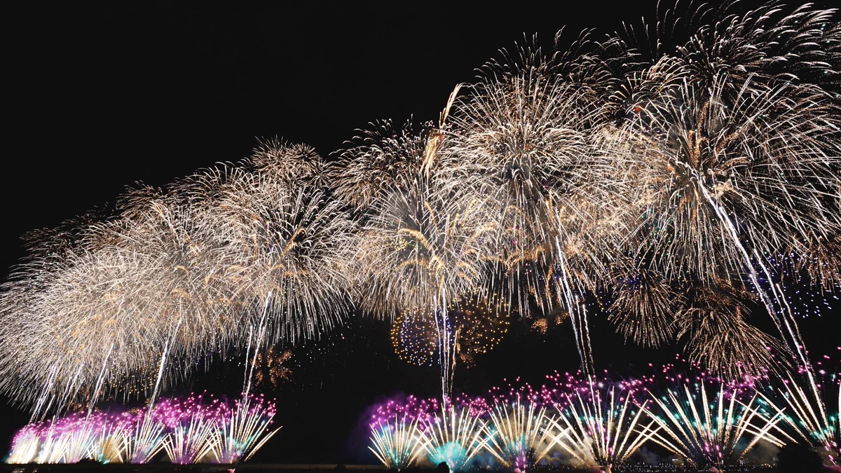 今年は絶対行きたい全国花火大会！2023年8月に開催予定の一覧表！