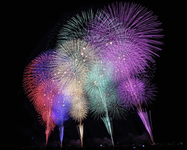 今年は絶対行きたい全国花火大会！2023年8月に開催予定の一覧表！