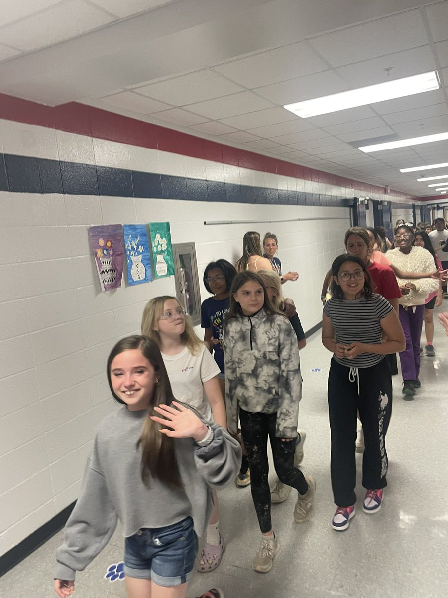 Tully Elementary (@tullyelemjcps) on Twitter photo The final walk in the Tully halls with 5th graders was very special! We know they will continue to do great things in middle school! #TullyProud The final walk in the Tully halls with 5th graders was very special! We know they will continue to do great things in middle school! #TullyProud