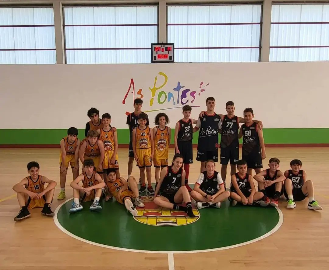 cbaspontes's tweet photo. ❗ INFANTIL MIXTO ❗
Servicio Móvil CB As Pontes 64 - 14 Baloncesto Narón.
Con esta victoria o equipo infantil clasificase a final da copa premium, que se disputará as 18:00 no pavillon municipal.
#ImosCB #cbaspontes #aspontes #infantilmixto #copapremium https://t.co/CfjoRTaaAp