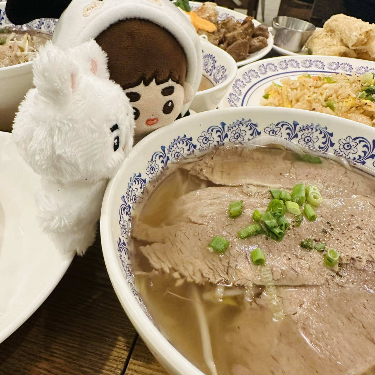 DOH_SOMSOM's tweet image. 안보여 ಠ_ಠ                     
#도가네솜뭉치 #됴버니 #뚜꼬마