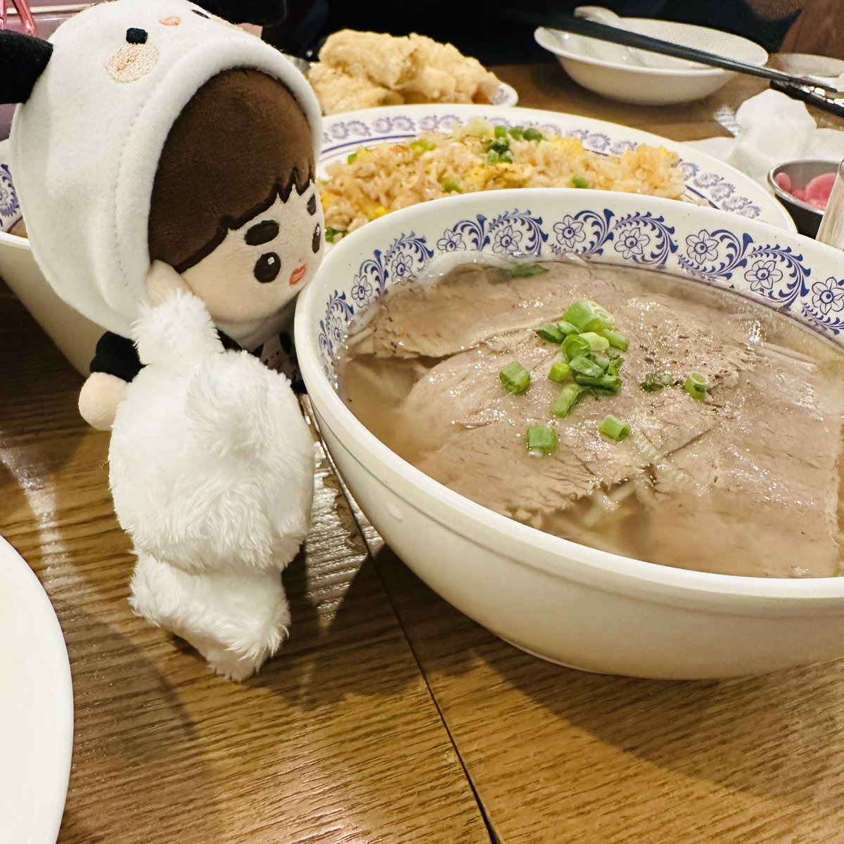 DOH_SOMSOM's tweet image. 안보여 ಠ_ಠ                     
#도가네솜뭉치 #됴버니 #뚜꼬마