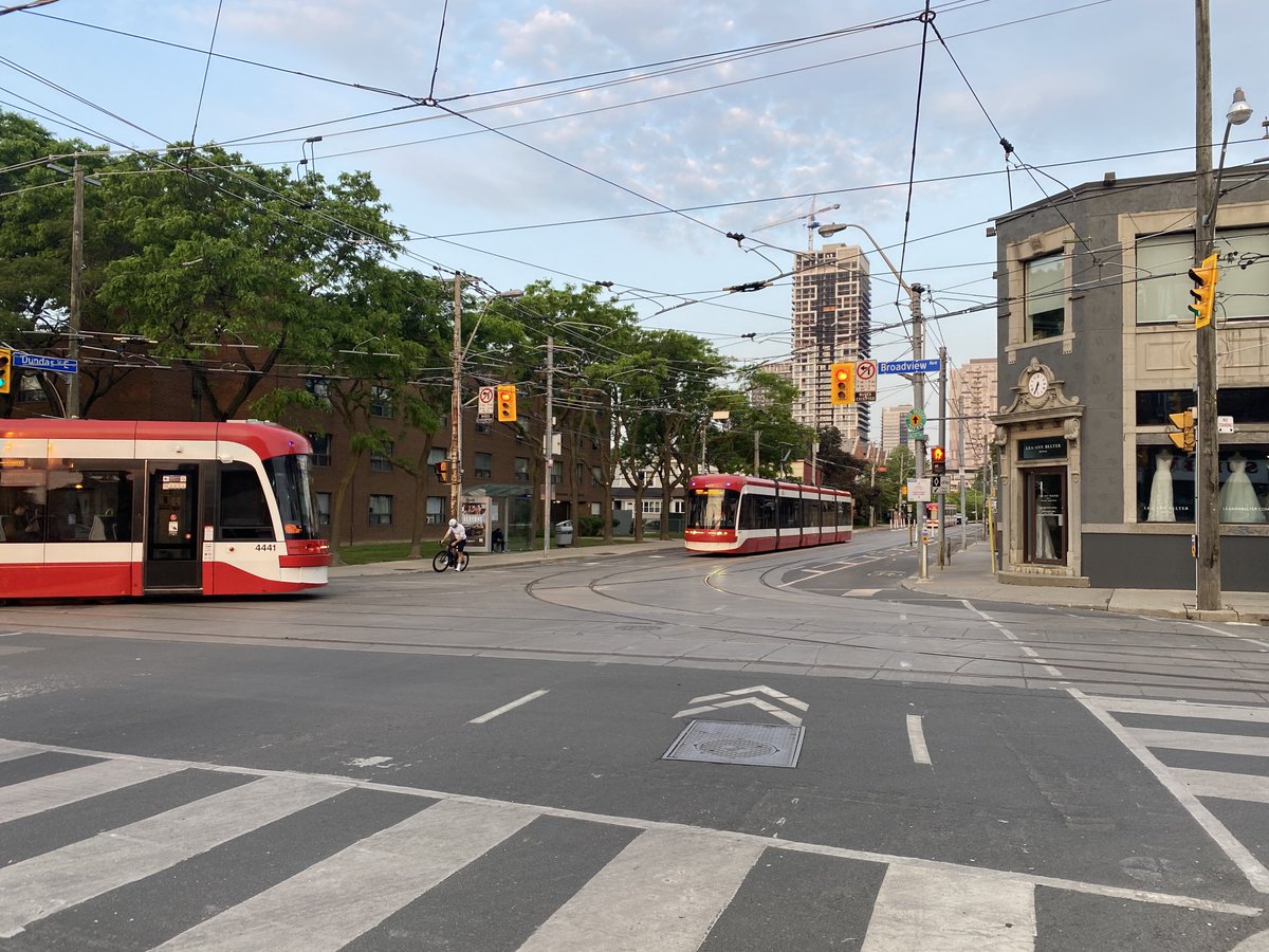 LanrickBennett's tweet image. This is #TorontoDanforth 

A call back to #ActiveTO 

On a “Temporary Bike Lane” across Dundas St E and Broadview Av

Maybe @tdndp you can let your elected municipal rep know that these pieces of cycling infrastructure are here to stay regardless of Saunders rhetoric #BikeTO