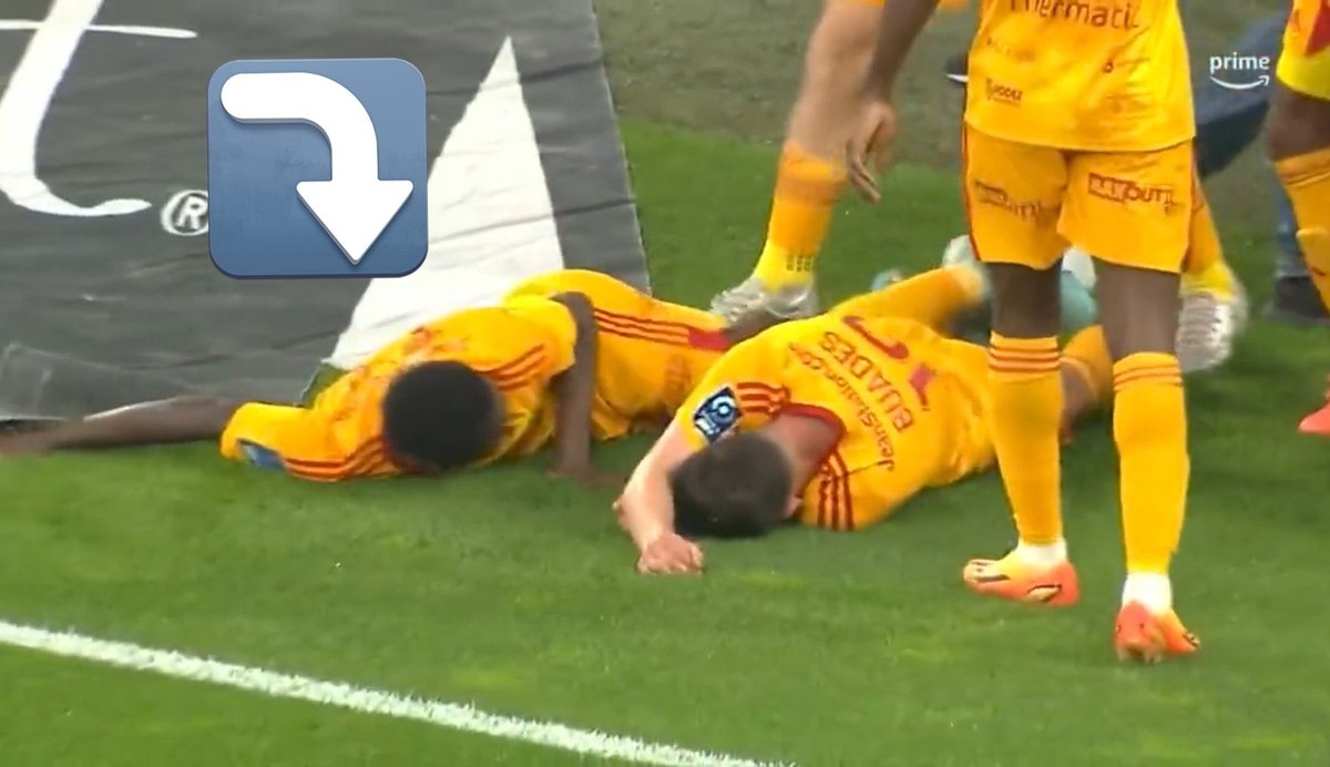 Alexsuils's tweet image. Le plus beau c l’autre joueur à côté absolument pas touché qui est en PLS…personne n’est excusable, mais entre les médias qui racontent n’importe quoi, des donneurs de leçons anonymes, c surtt le désastre sportif que je retiendrai sur ces 8 derniers jours. Fermons la surtt