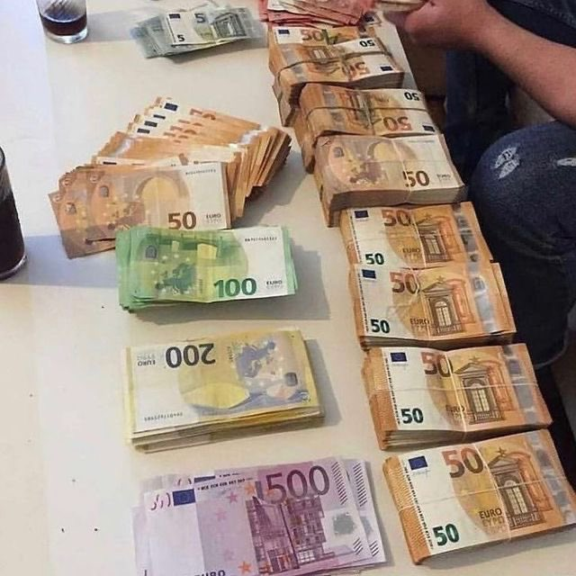 ZakionBitcoin's tweet image. 🤔 تخيل أنك تعتقد أنك غني بهذا؟ العملات الورقية = ورق 🧻.

الثروة الحقيقية هي #البيتكوين.