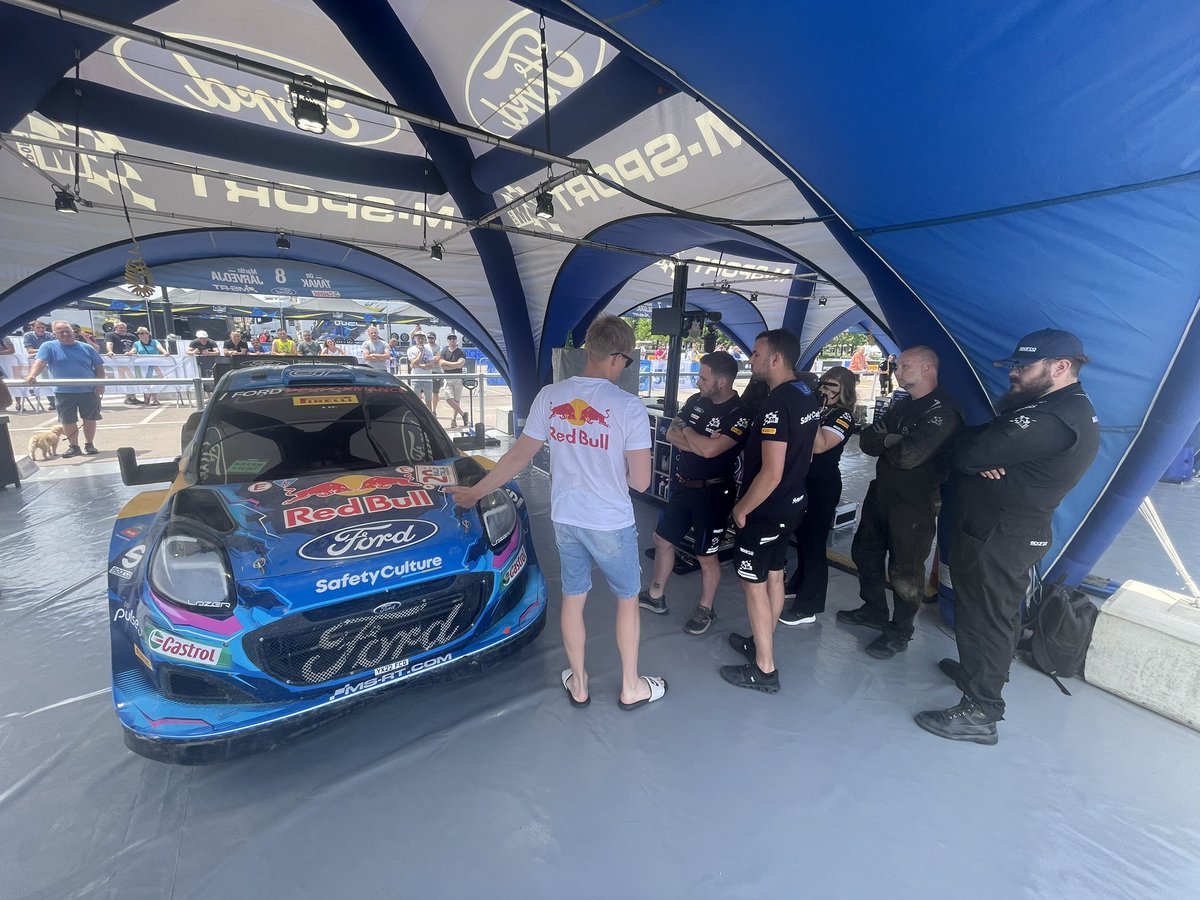 The Puma just arrived back to the service park. @MSportLtd boys and girls will investigate what’s the issue and hopefully we are able to continue tomorrow.

#WRC #RallyItaliaSardegna #goOtt #TanakFanArmy #rallying