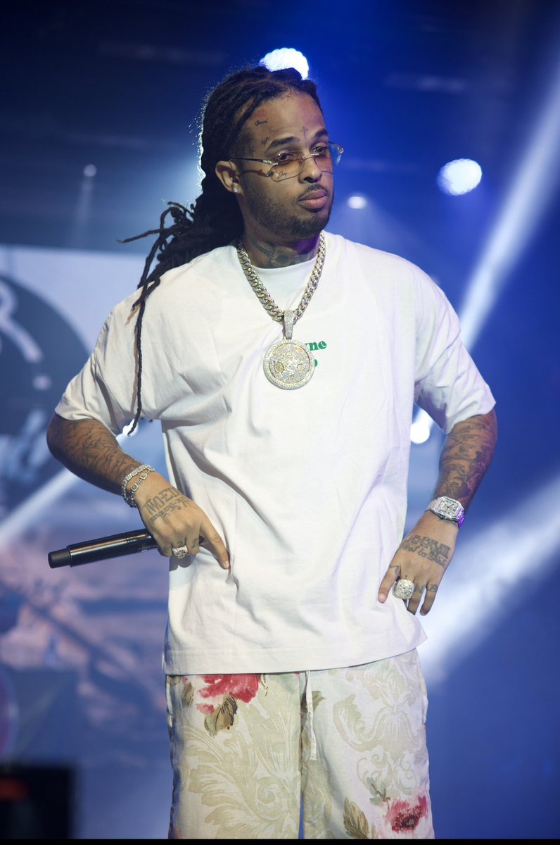 Quand <a href="/kalash972/">KALASH</a> va voir les photos de ça prestation à la BBLACKCRUISE