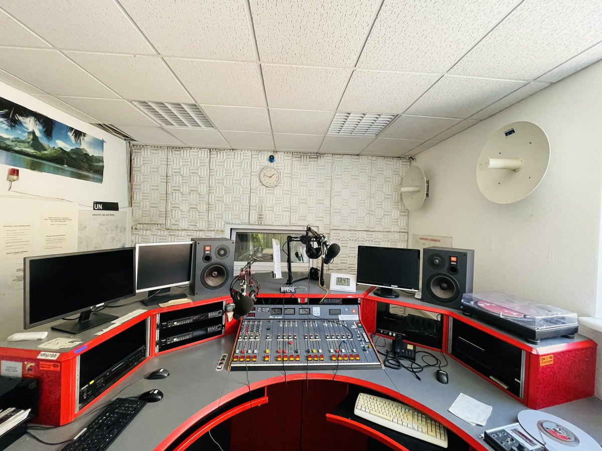 Der #TagX, #le0306 beginnt mit Radiobegleitung durch eine Extrasendung bei <a href="/RadioBlau/">Radio Blau</a>. Ihr könnt auch anrufen: ☎️ 0341-3010006

14-15, 16-18 und 19-21 Uhr. UKW 99,2, 94,4 89,2 MHz oder Livestream via: radioblau.de