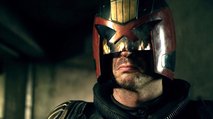 It’s a crime Dredd didn’t get the numbers it deserved. We could’ve had so much more @KarlUrban as Dredd 😩 
He was born to play that role 

“And for you, MaMa… judgement time”