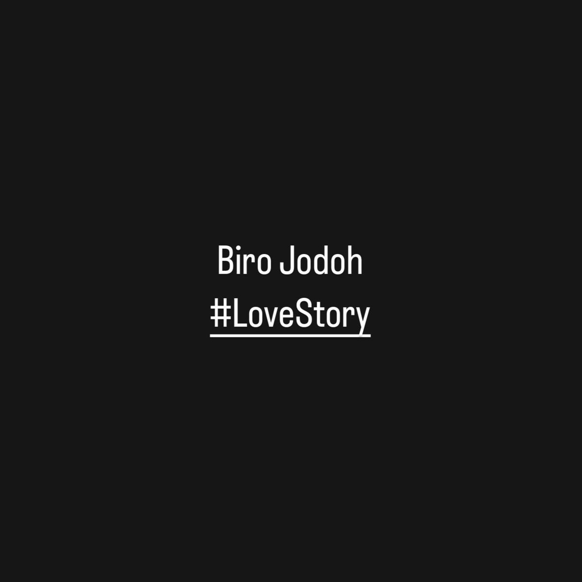 DEAR TWITTER, PLEASE DO YOUR MAGIC! Biro Jodoh Love Story dimulai!!! Temukan jodoh untuk jomblo yang reply dengan foto dan caption lucu dan menggemaskan. Jangan lupa RT dan Pakein hestek #LoveStory yaa. GOOD LUCK GAES!!!