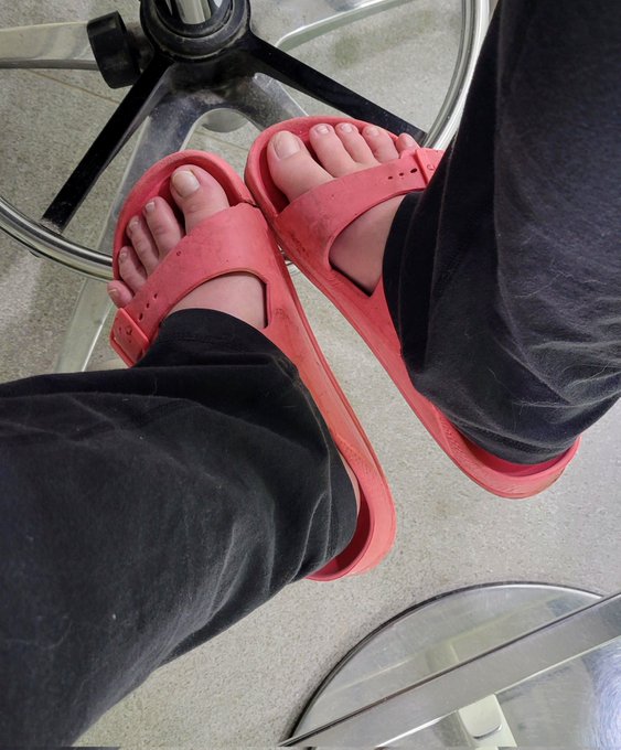 Empress Katie 💎's pics and videos - FxslxG0XoAMHD46 jpg:small