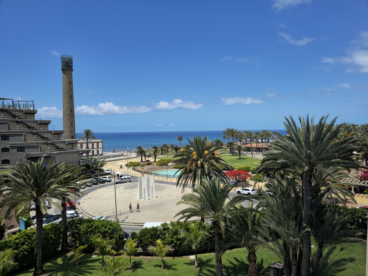 Last few hrs before we head off to the airport. Maspalomas has been brilliant
#RecoveryPosse #avrt #breakfree #familyholidays #youcanrecover #notboring