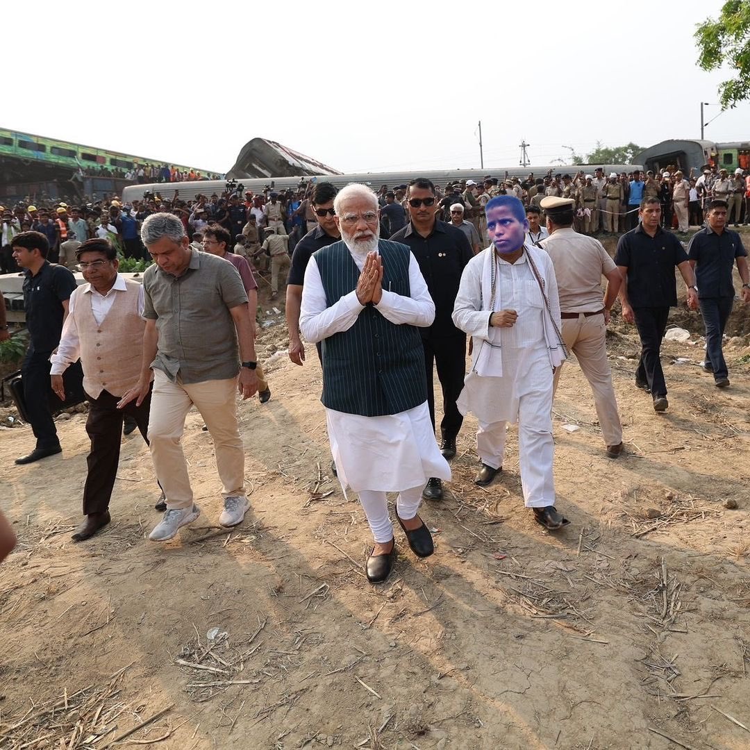 kamleshhOP's tweet photo. Better late then never! 
.
.
.
 #CaringPM #TrainAccident #NarendraModi #RahulGandhi https://t.co/Onsjibswx9