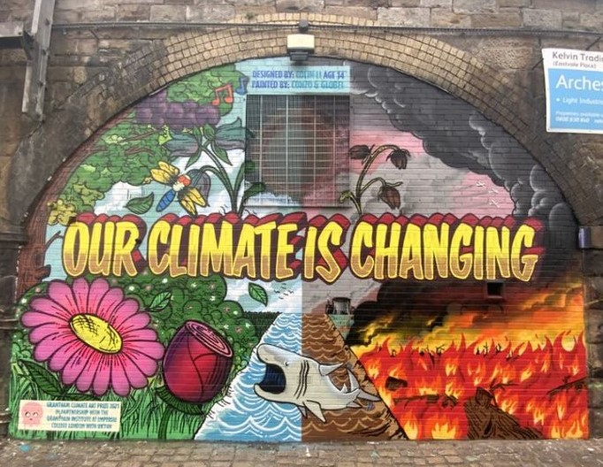 Aged 11-25, love #art and passionate about the #environment? 

Get involved with this year's Grantham Climate Art Prize and create a bold, hopeful statement about the need to tackle the #ClimateCrisis  

[1/N]