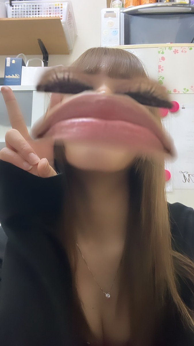 ai025855's tweet photo. 昨日フォロワーさんのおじさんのふ○らしたら足をビクビクしながら凄い気持ちいい顔してた笑

しっかり飲みきりました😁 https://t.co/EAUZ0ItILE