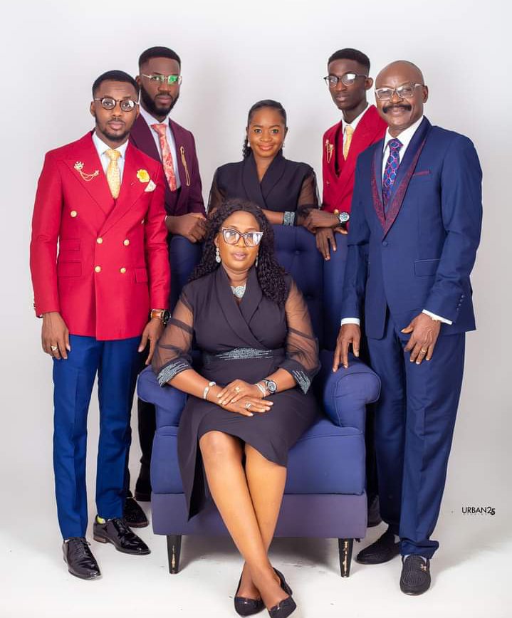 RechabiteMEDIA's tweet photo. Veteran Actor Kayode Owojori's First Son Stephen Owojori And Wife Welcome Bouncing Baby Boy. 

Photo credit - Stephen Owojori https://t.co/IwlLeAMVmT