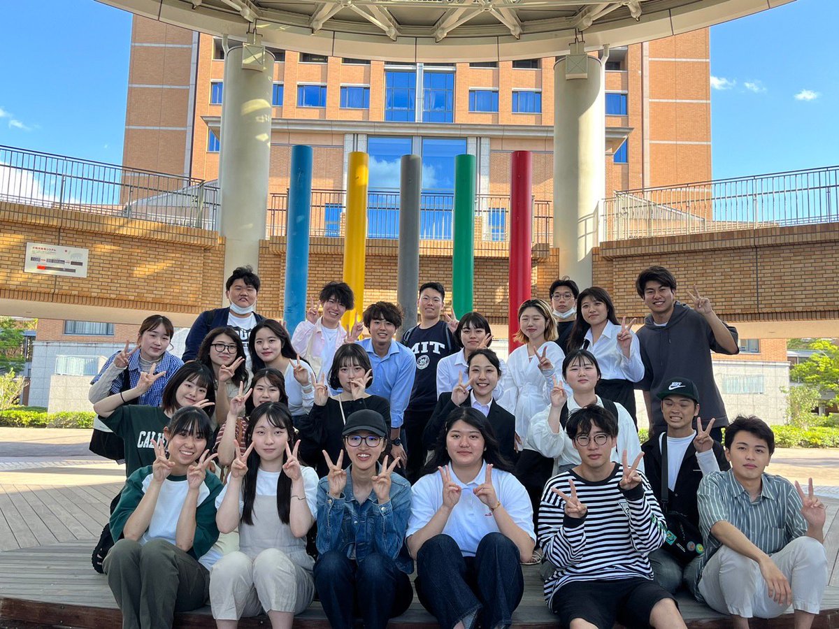 ESS_kangai's tweet photo. Today's Freshman Discussion!  University students who are Kansai district  came at kansaigaidai! 
And then  we interacted each other and talk a lot.

We had a ball with many participations! 
 #関西外大  #関西外国語大学  #英語研究会ess  #kgu 
 #kansaigaidai #ess https://t.co/Drk0Mqd1UG