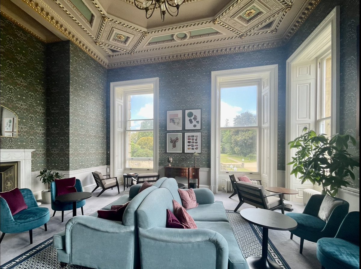 CathyRogers_px's tweet image. INVITE Spending a jolly few days at Heythrop Park on a #MyWarnerStay. It’s a beautiful period building with some wonderful modern twists. A very friendly bunch too - this is me being photobombed by some new friends!!
#weekendbreak