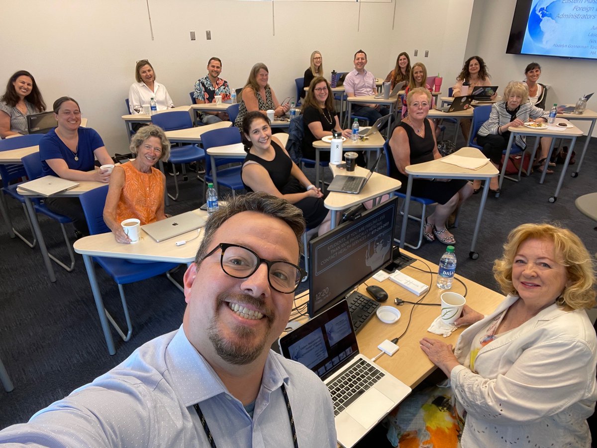 SrBrownWHS's tweet image. We had a great last EMFLA meeting yesterday! Got to discuss so many topics around WL in the state, connect with some new colleagues, and celebrate a bit as well! Thank you to this amazing group of WL leaders! #leadership #worldlanguages