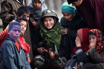 kamleshhOP's tweet photo. Kashmiri Kamlesh and friends!
.
.
.
#PeacefulKashmir #Kashmir #BSFInKashmir #NDRF https://t.co/wbXTmITIV8