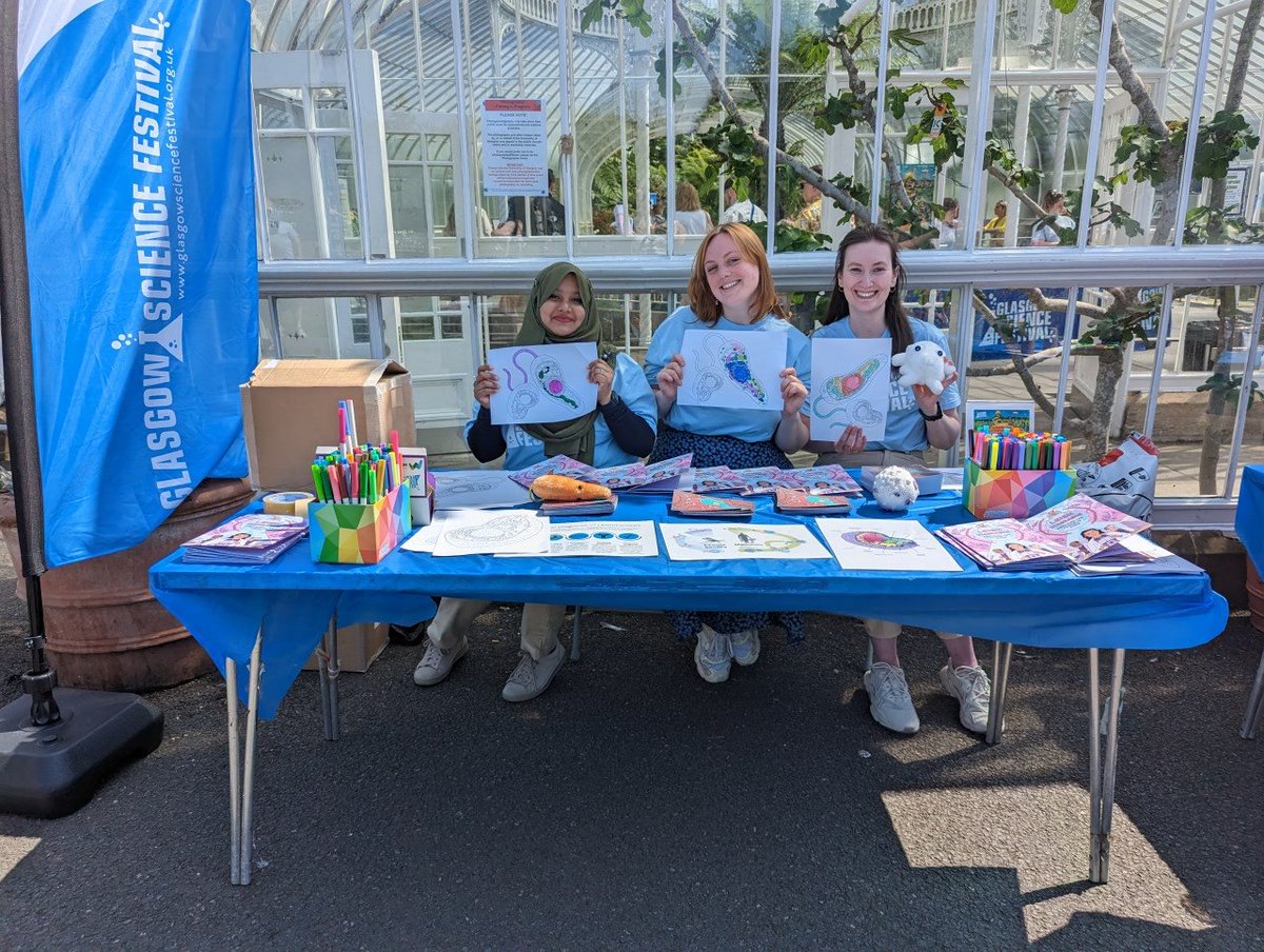 aniabialic's tweet photo. Nothing better than public engagement in a Scottish summer! Come on down to the botanic gardens to be overwhelmed by scientific knowledge and the stunning weather at @GlasgowSciFest 🎉🎉 thanks to all of our amazing volunteers from @WCIPGLASGOW &amp; @UofGSii https://t.co/75PvfTd5Fb