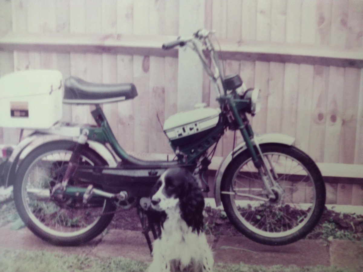 1983, my Maxi X30 Sport and my dog Crackers!
#potp 
1983