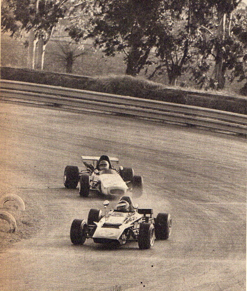 Pasiontuerca's tweet photo. 3 DE JUNIO 1973: La MA F1 y F2 corren en Rio IV y en la mayor gana Ruben L. Di Palma seguido por Nestor J. Garcia Veiga con sendos Berta Tornado a 153,399kph , en la F2 Carlos Jarque con Lotus-Renault se impone sobre @LopezCocho con Martos-Peugeot #MAF1 #DiPalma https://t.co/Qr78c4pu0V