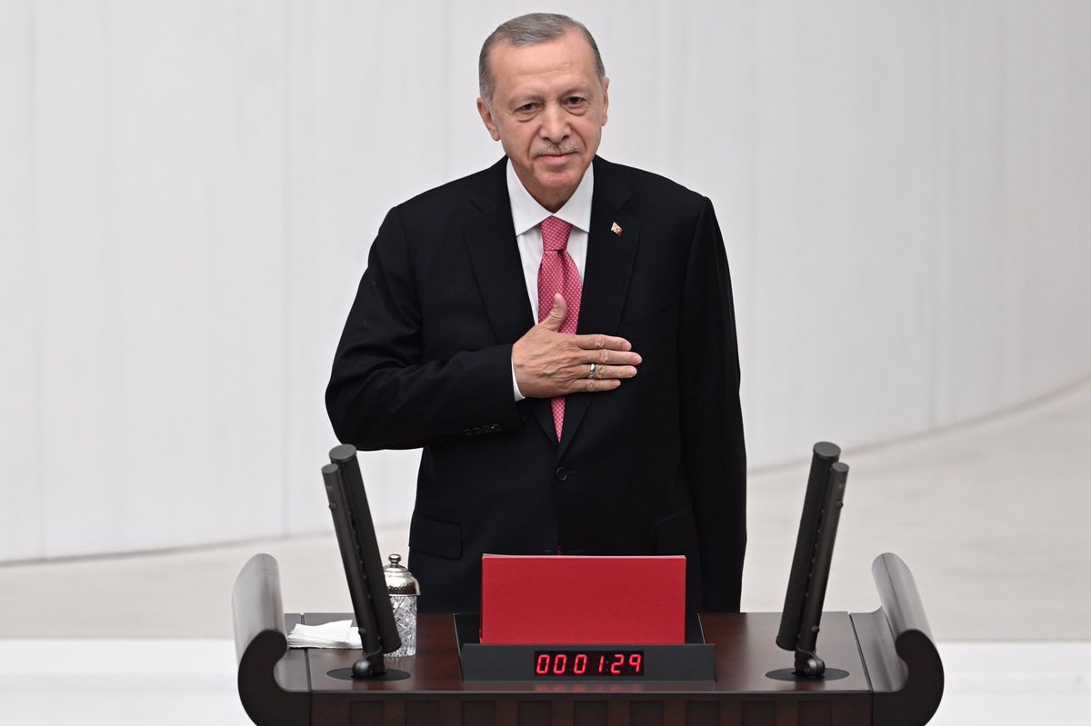 RTErdogan's tweet photo. Yemin Töreni | TBMM 🇹🇷 https://t.co/XjzLO7F1Ti