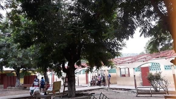 CultureMilot's tweet photo. Moun Milo sonnen lanbi alèt la nan lide pou @FNE founi je sou travay reyabilitasyon lekol nasyonal aplikasyon Milo. Travay yo kanpe yon bout tan pa bay posibilite pou lekol la byen fonksyone. https://t.co/B5URbW8mwp