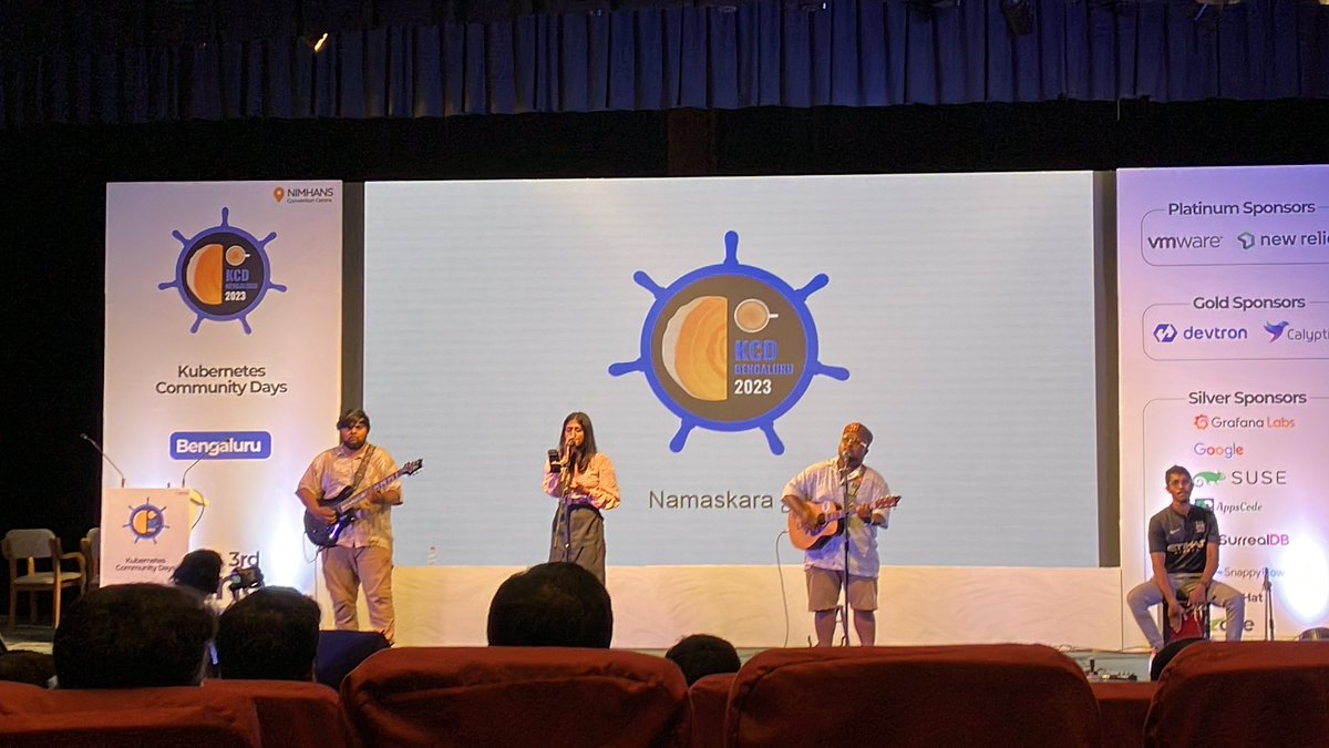Such a relishing moments to end the technical discussions with a melody musical concert #KCDBengaluru <a href="/KCDBengaluru/">Kubernetes Community Days Bengaluru</a>